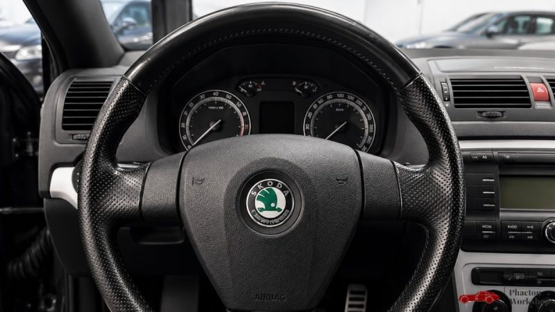 SKODA OCTAVIA 2.0 TFSI vRS - Carnet à jour - Xénon - Sièges Chauffant - 200ch - BVM