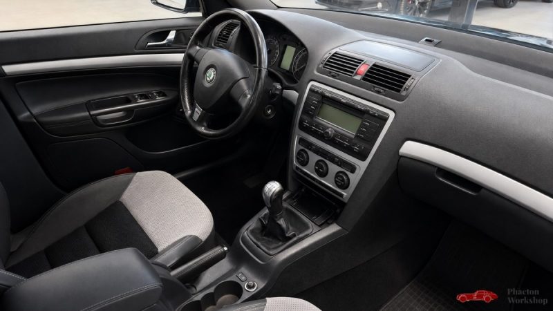 SKODA OCTAVIA 2.0 TFSI vRS - Carnet à jour - Xénon - Sièges Chauffant - 200ch - BVM