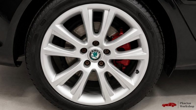 SKODA OCTAVIA 2.0 TFSI vRS - Carnet à jour - Xénon - Sièges Chauffant - 200ch - BVM