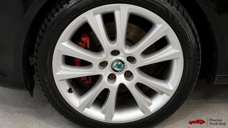 SKODA OCTAVIA 2.0 TFSI vRS - Carnet à jour - Xénon - Sièges Chauffant - 200ch - BVM