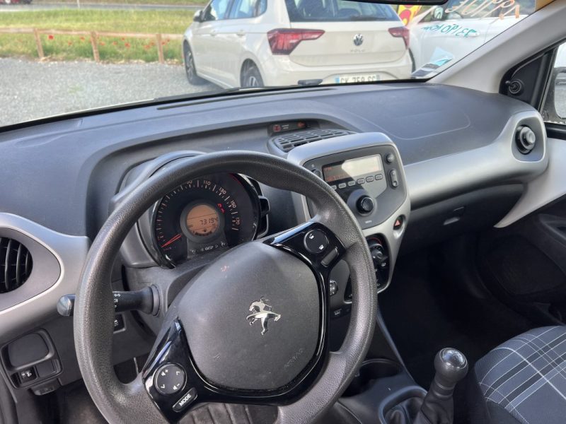 PEUGEOT 108 1.2 PURETECH ALLURE TOP 5P 2018