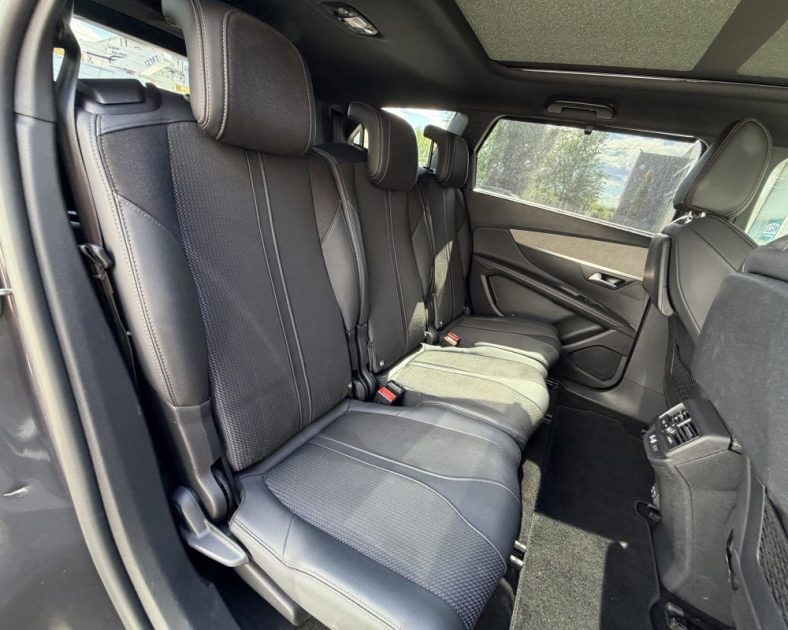 PEUGEOT 5008 GT - 130CH S&S GT - 7 PLACES - FULL OPTION - ENTRETIEN COMPLET - 2023