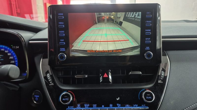 TOYOTA COROLLA TOURING SPORTS 122cv DYNAMIC BUSINESS/1 ERE MAIN/TVA RECUPERABLE