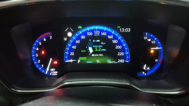 TOYOTA COROLLA TOURING SPORTS 122cv DYNAMIC BUSINESS/1 ERE MAIN/TVA RECUPERABLE