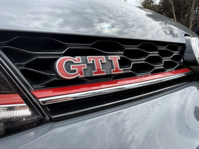 VOLKSWAGEN GOLF 7.5 GTI TCR 