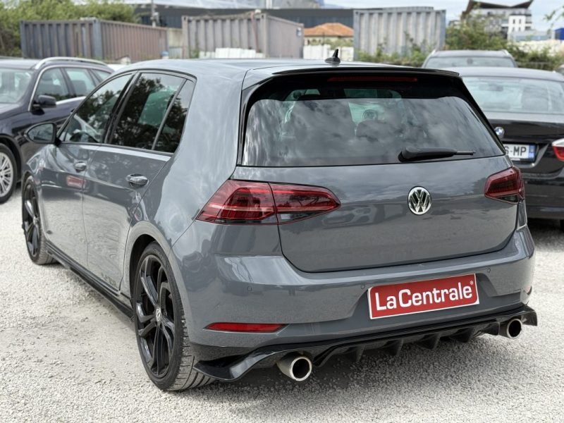VOLKSWAGEN GOLF 7.5 GTI TCR 