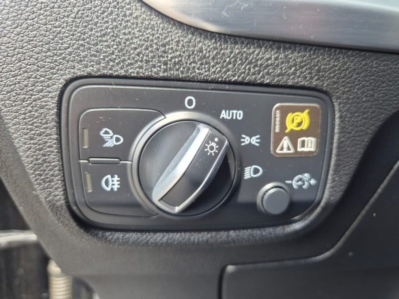 AUDI Q2 1.4 TFSI COD 150 CH  S LINE 2018