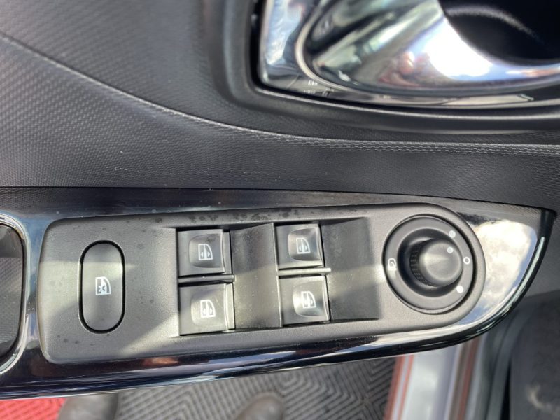 RENAULT CAPTUR  1.2 TCE 120 CV   GARANTIE 3/12 MOIS 2013