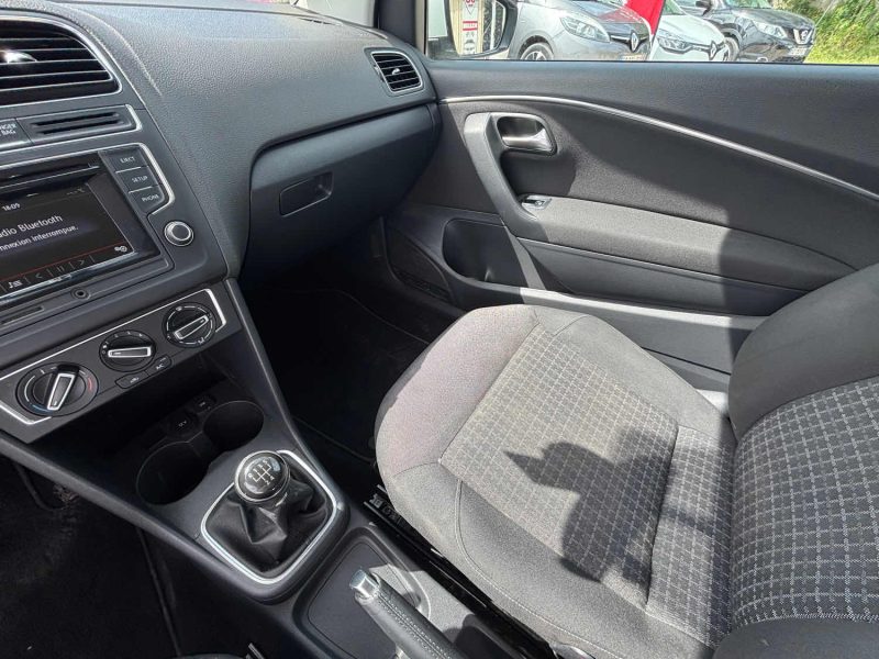 VOLKSWAGEN POLO 1.4 TDI 90CH BLUEMOTION TECHNOLOGY CONFORTLINE BUSINESS 5P 2015