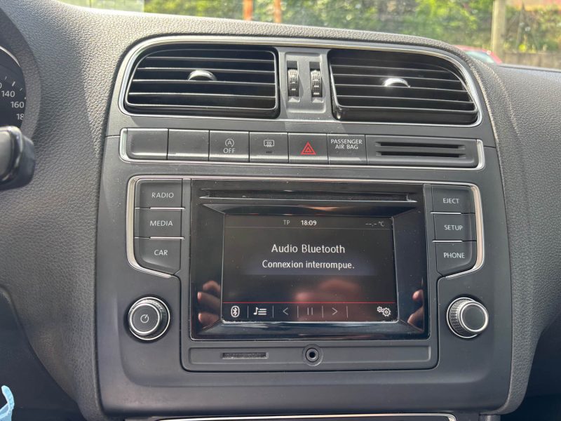 VOLKSWAGEN POLO 1.4 TDI 90CH BLUEMOTION TECHNOLOGY CONFORTLINE BUSINESS 5P 2015