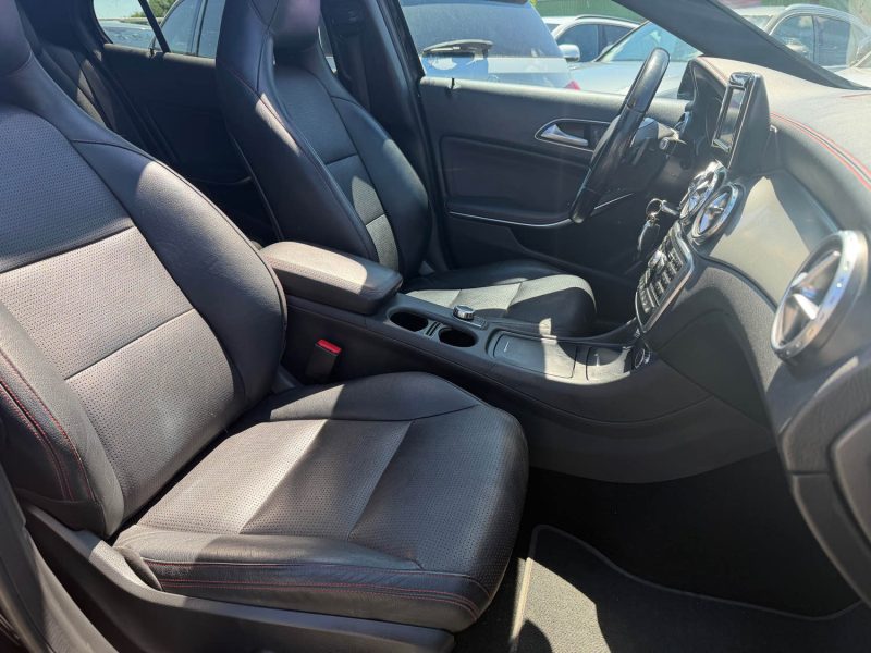 MERCEDES-BENZ CLASSE GLA 220D 170CH 4-MATIC FULLS OPTIONS GARANTIE