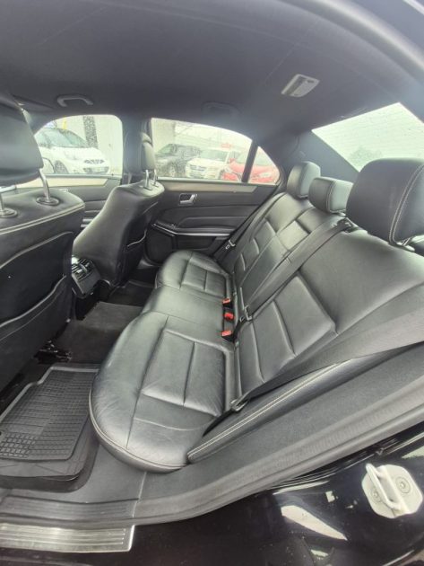 MERCEDES-BENZ Classe E Berline 220 CDi 2.1 CDI 16V BlueEFFICIENCY 9G-TRONIC 170 cv Boîte auto