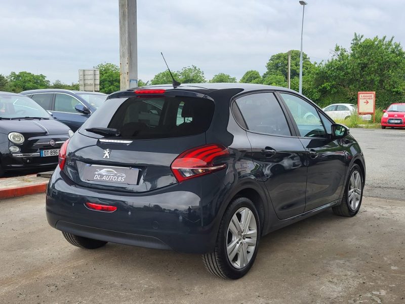 PEUGEOT 208 1.2 PURETECH 82CH E6.C SIGNATURE 5P 2019