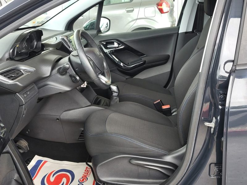 PEUGEOT 208 1.2 PURETECH 82CH E6.C SIGNATURE 5P 2019