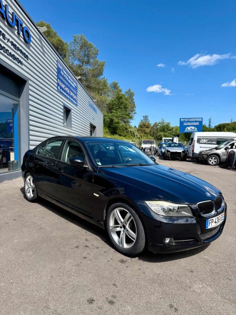 B.M.W. SERIE 3 320 D 177CV  2009 BVA 