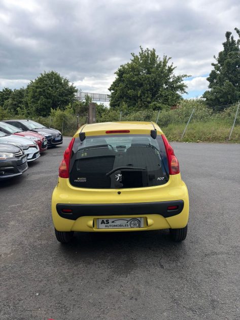 PEUGEOT 107 1.0i 60ch URBAN