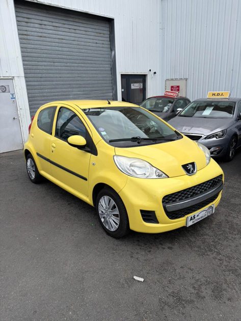 PEUGEOT 107 1.0i 60ch URBAN