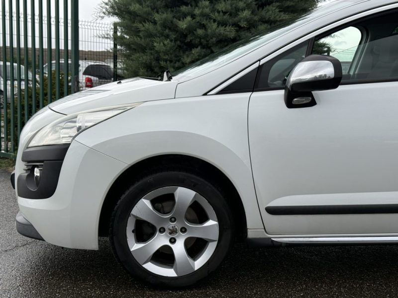 Peugeot 3008 1.6 HDi 115ch Allure Garantie 6 Mois