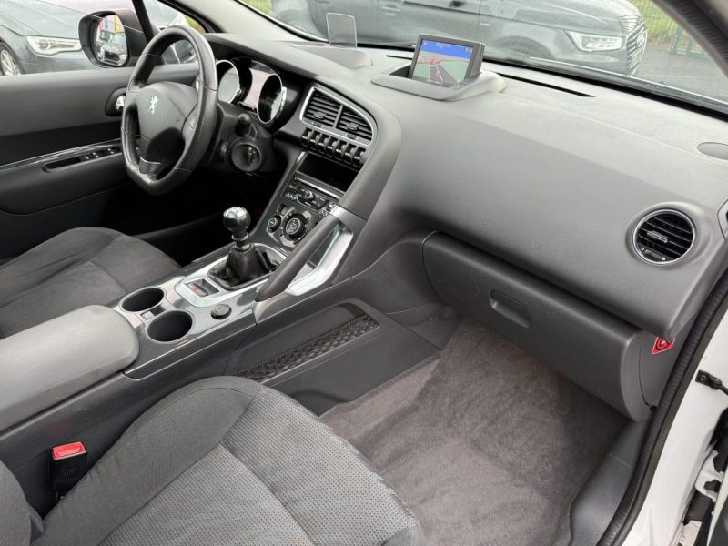 Peugeot 3008 1.6 HDi 115ch Allure Garantie 6 Mois