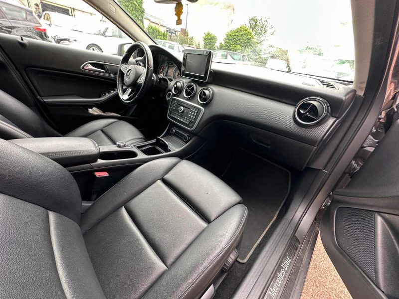 MERCEDES CLASSE A 180 CDI FASCINATION 7G-DCT 2016