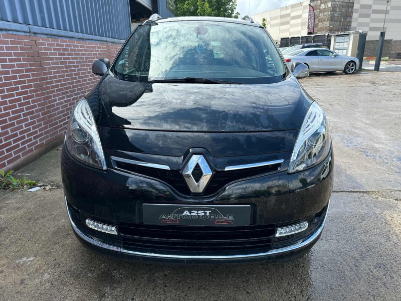 RENAULT SCENICIII 1.5 DCI 110CH AUTHENTIQUE 7 PLACES 2013