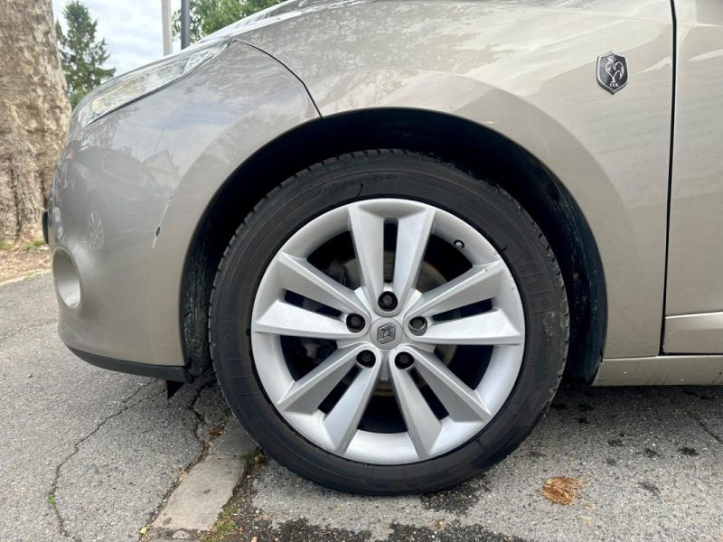 RENAULT MEGANE III 1.5 dCi 110 XV De France