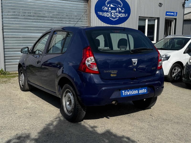 DACIA SANDERO 1.4  75CH BASIS 2009