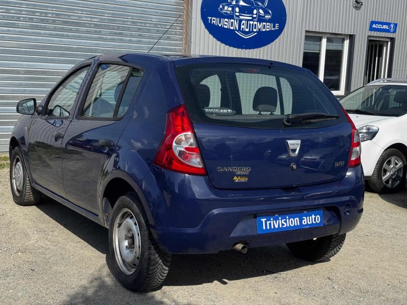 DACIA SANDERO 1.4  75CH BASIS 2009