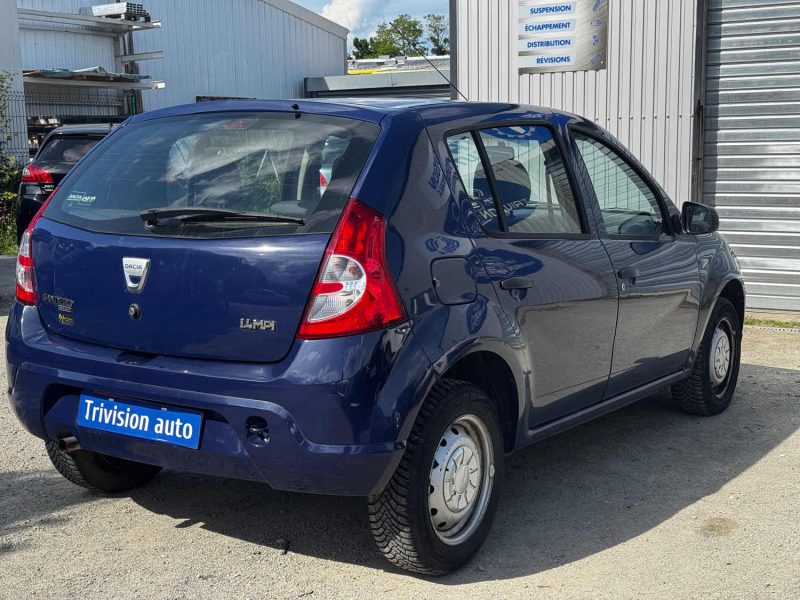 DACIA SANDERO 1.4  75CH BASIS 2009