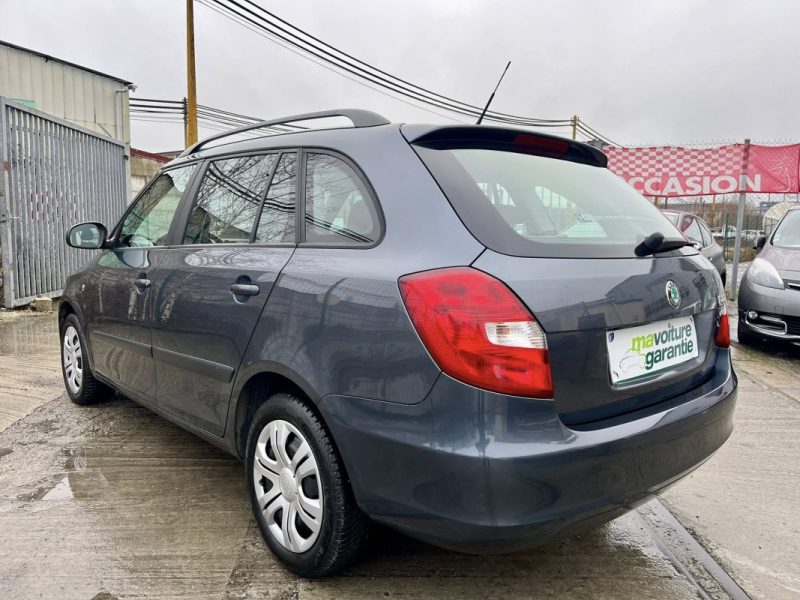 SKODA FABIA COMBI 1.6 TDI 105 CH AMBITION 2012