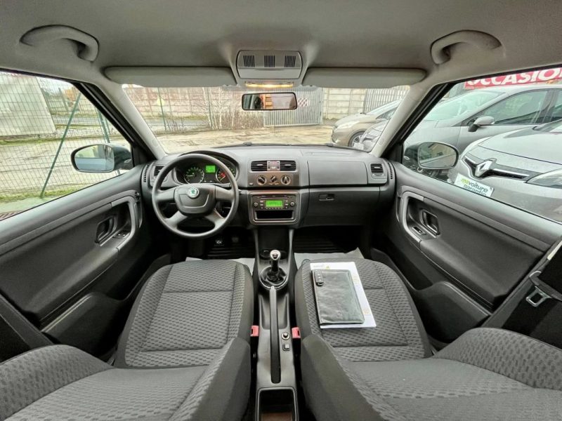 SKODA FABIA COMBI 1.6 TDI 105 CH AMBITION 2012