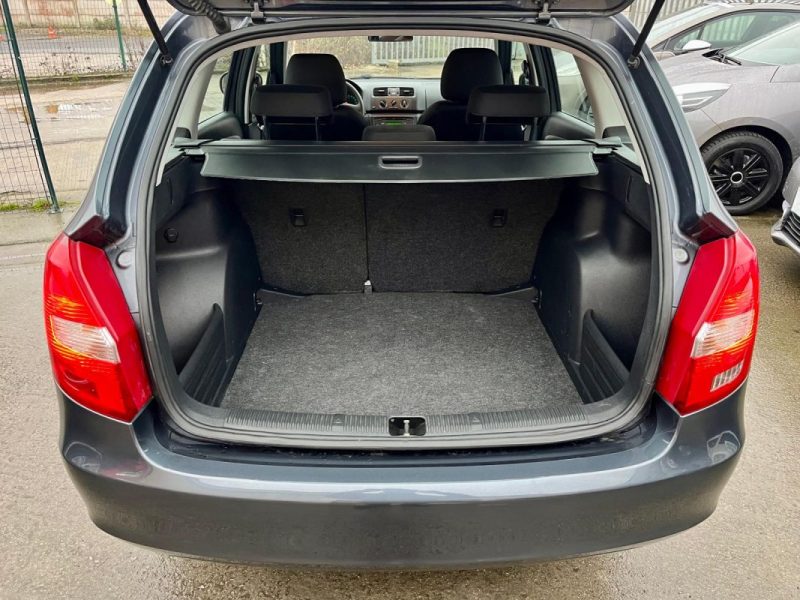 SKODA FABIA COMBI 1.6 TDI 105 CH AMBITION 2012