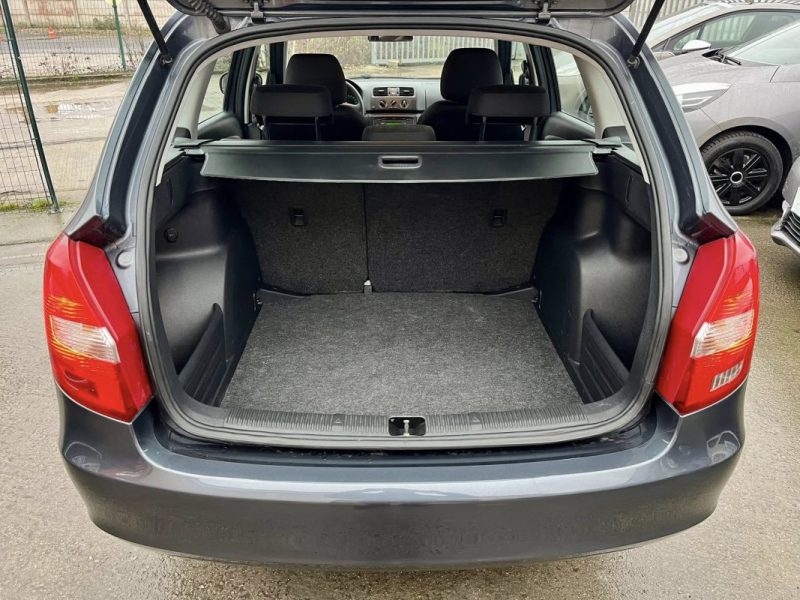 SKODA FABIA COMBI 1.6 TDI 105 CH AMBITION 2012