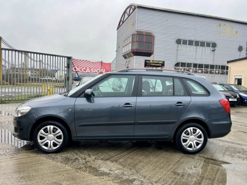 SKODA FABIA COMBI 1.6 TDI 105 CH AMBITION 2012