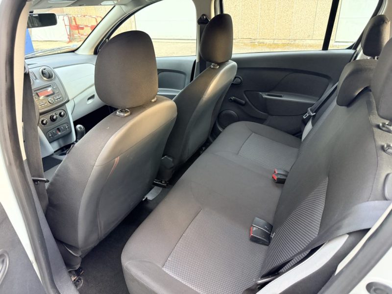 DACIA SANDERO 1.2 16V 75CH 2013