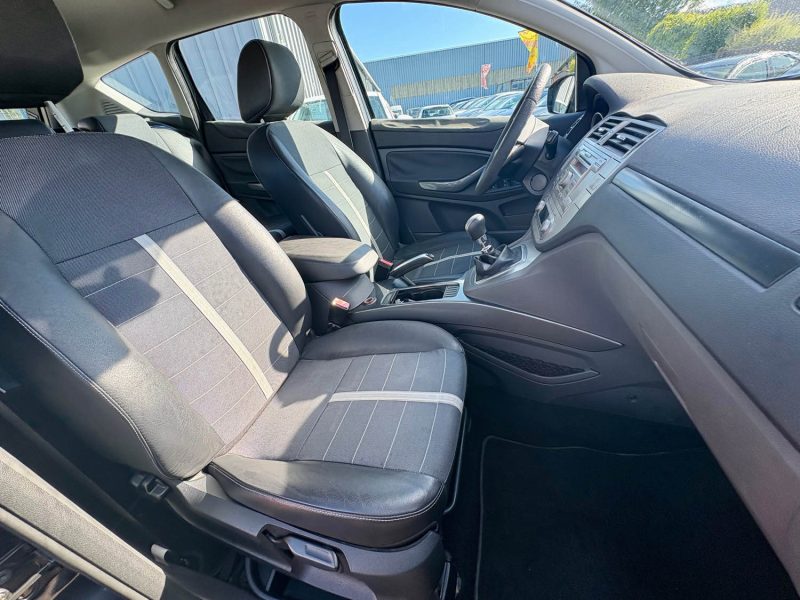 FORD KUGA I 2.0 TDCI 2010