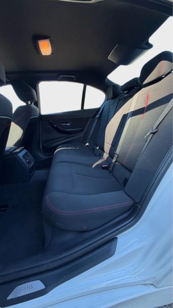 BMW SERIE 3 318D 143CH SPORT 2012