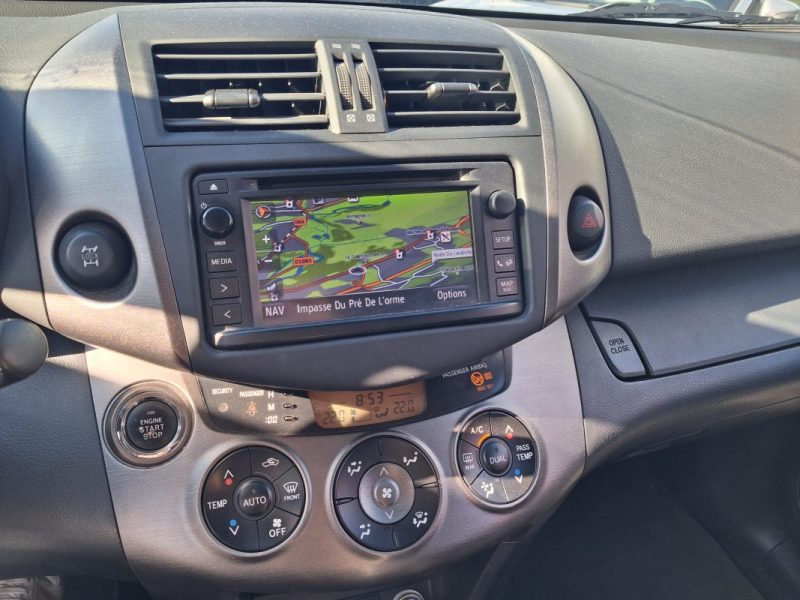 TOYOTA RAV4 150 CV D4D AWD 4X4 LIFE SIEGES ELECTRIQUES CHAUFFANTS 