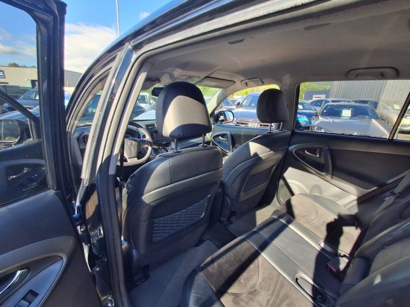 TOYOTA RAV4 150 CV D4D AWD 4X4 LIFE SIEGES ELECTRIQUES CHAUFFANTS 