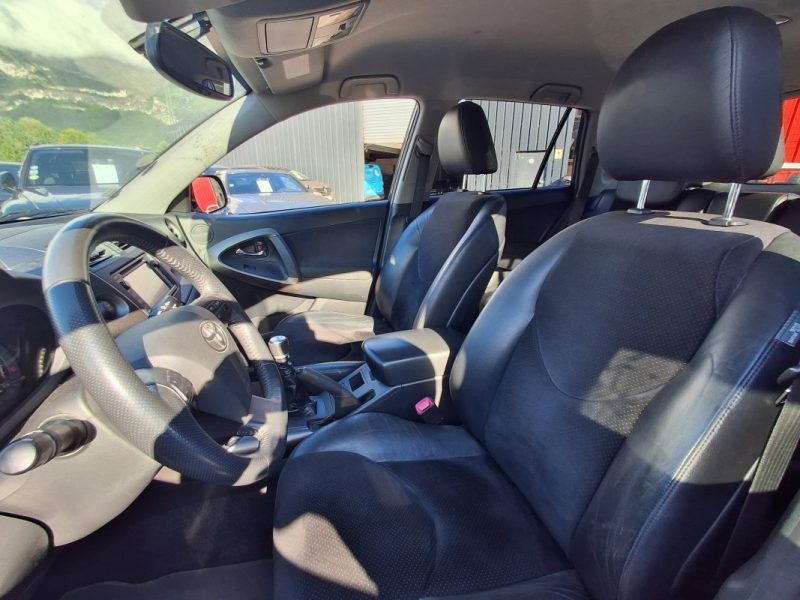 TOYOTA RAV4 150 CV D4D AWD 4X4 LIFE SIEGES ELECTRIQUES CHAUFFANTS 
