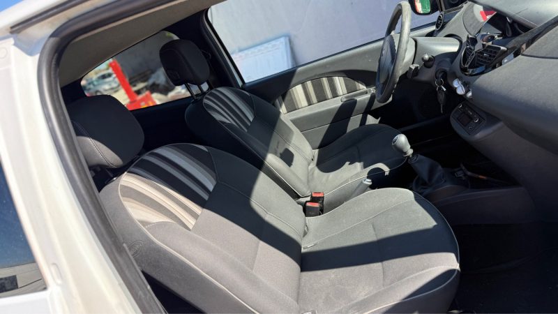 RENAULT TWINGO II 1.2 LEV 16V 75CH INTENS ECO² 2014