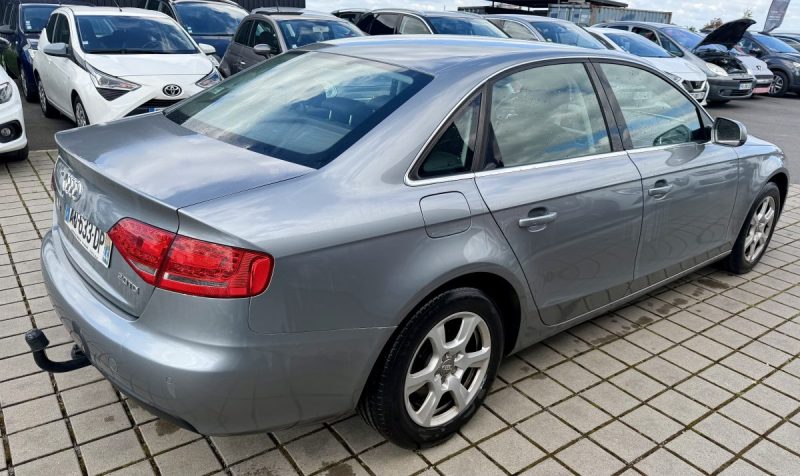 AUDI A4 B8 2.0 TDI 2010