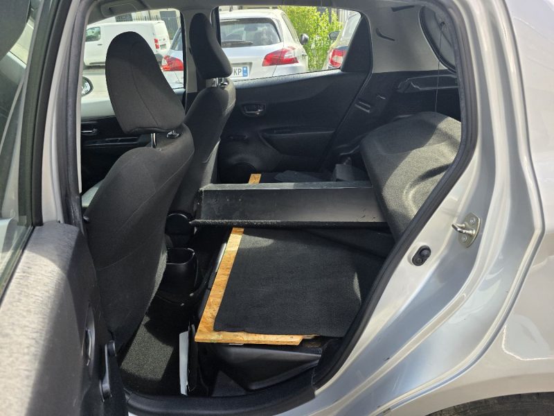 Toyota Yaris III 1.5 Hybride 2 PLACES Boite Automatique