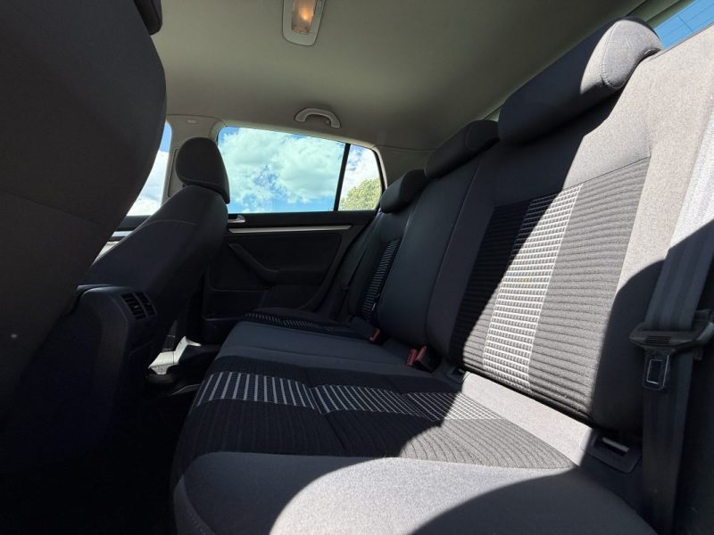 VOLKSWAGEN GOLF 5 CONFORTLINE 122CH