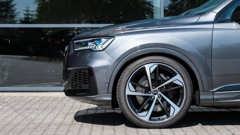 AUDI SQ7 4.0 TDI QUATTRO / PANO / 7 PL / MATRIX LED / B&O 2019