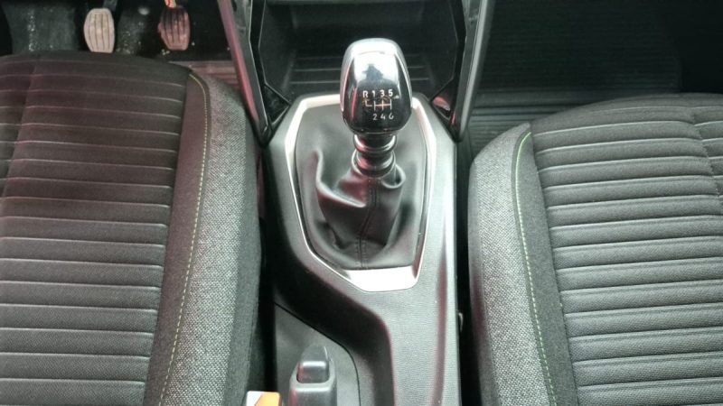 PEUGEOT 208 1.2 Puretech 100cv S&S ACTIVE 2024/1 ERE MAIN/EXPORT ALGERIE TUNISIE 10490E HT