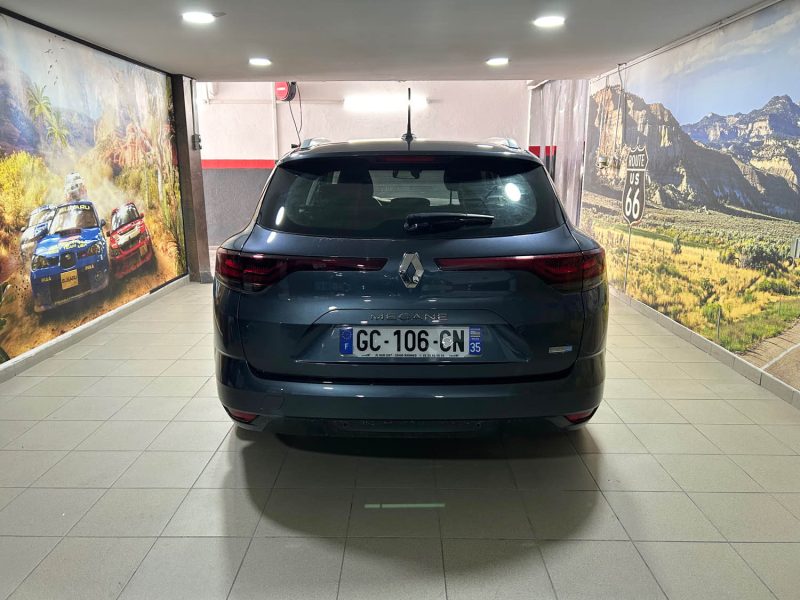 RENAULT MEGANE IV 1.6 E-TECH PLUG-IN 160CH 09/2021 PRIX HT : 9990 €