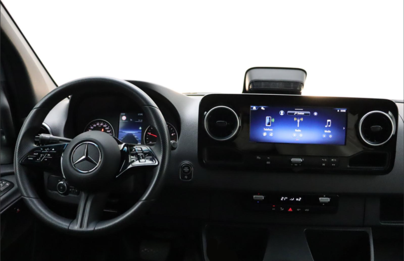 MERCEDES 317 CDI STANDART HA 9G TRONIC  2024
