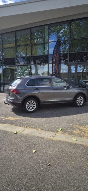 VOLKSWAGEN TIGUAN Confortline Business II 2.0 TDi 4Motion DSG7 150 ch Attelage / Toit ouvrant