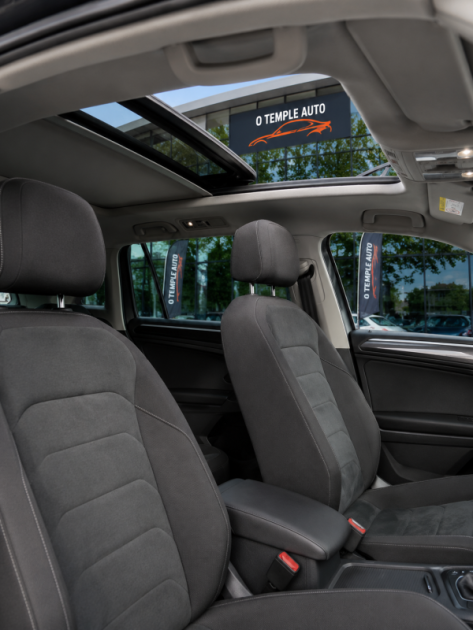 VOLKSWAGEN TIGUAN Confortline Business II 2.0 TDi 4Motion DSG7 150 ch Attelage / Toit ouvrant